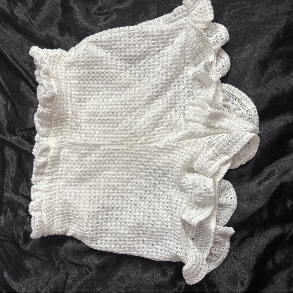 SHEIN White Ruffle Women Shorts